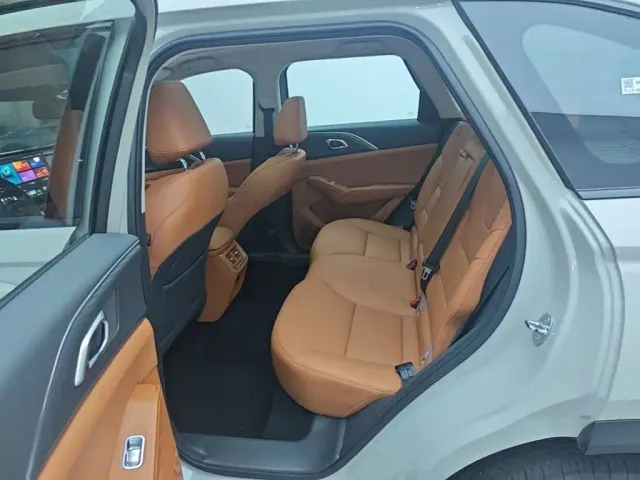 Haval Xiaolong MAX — Фото автомобиля 16