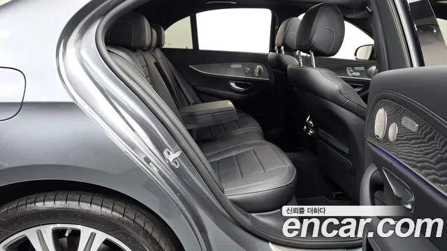 Mercedes-Benz E-Class W213 — Фото автомобиля 17