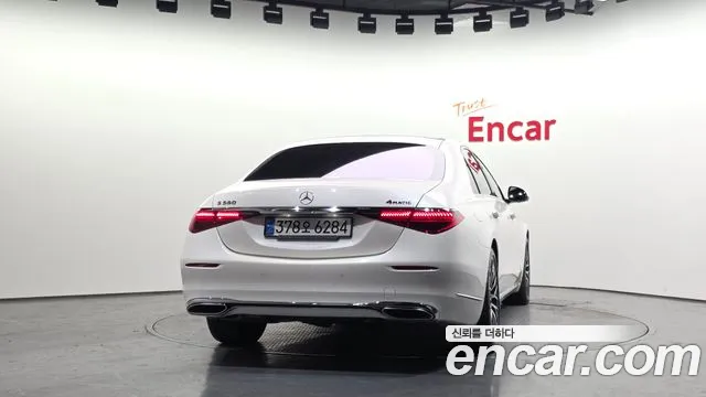 Mercedes-Benz S-Class — Фото автомобиля 4