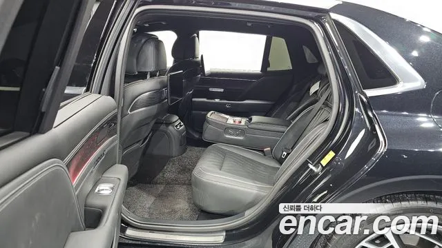 Genesis G90 Бензин 3.5 турбо AWD — Фото автомобиля 11