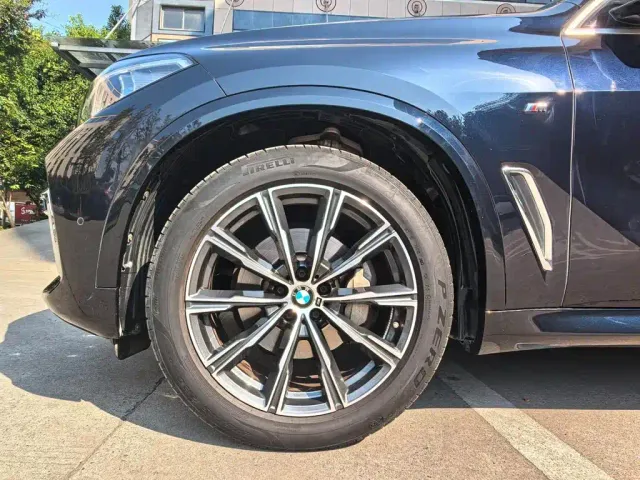 BMW X5 — Фото автомобиля 14
