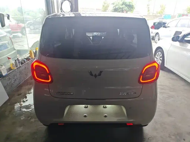 Wuling Hongguang Mini EV — Фото автомобиля 5
