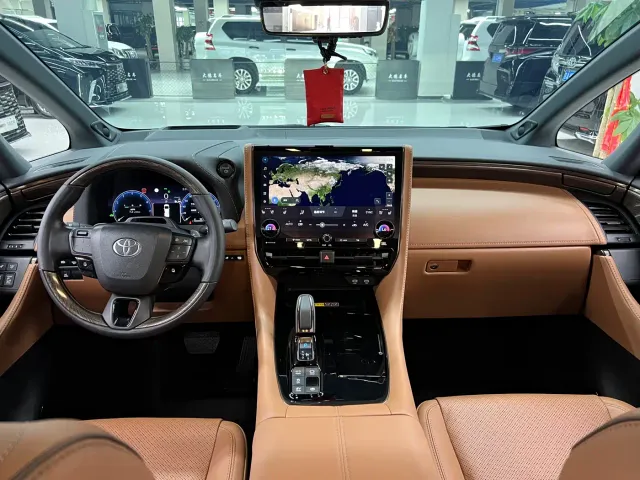 Toyota Alphard — Фото автомобиля 16