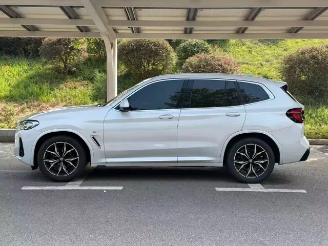 BMW X3 — Фото автомобиля 3