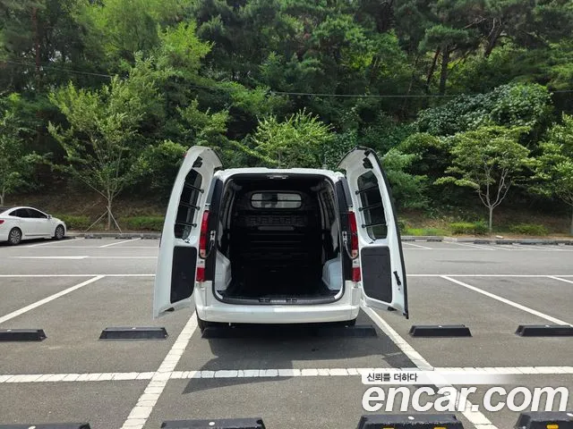 Hyundai Staria Staria L3.5 Карго 3 места — Фото автомобиля 19