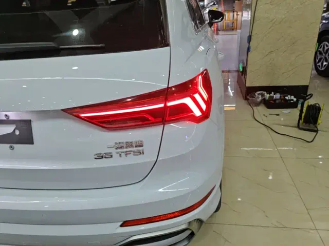 Audi Q3 — Фото автомобиля 7