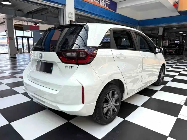 Honda Fit — Фото автомобиля 19