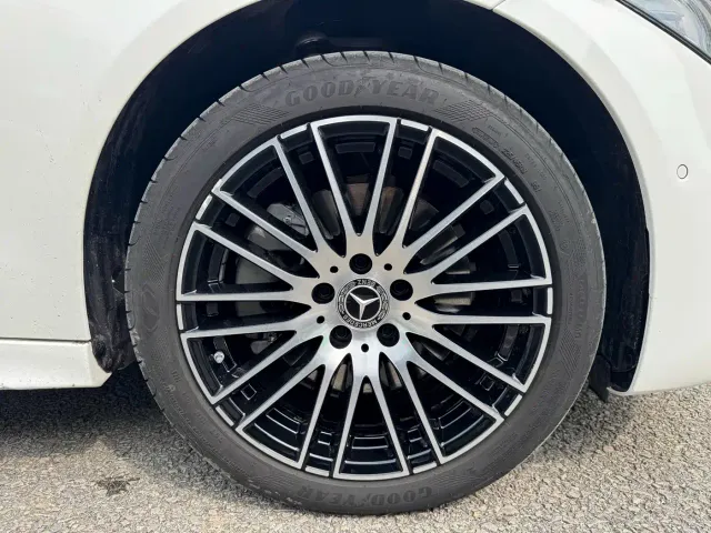 Mercedes-Benz C-Class — Фото автомобиля 11