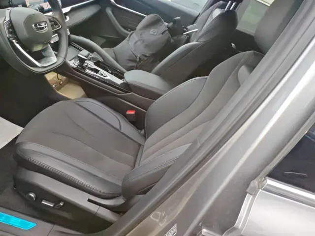 Geely Xingyue L — Фото автомобиля 11