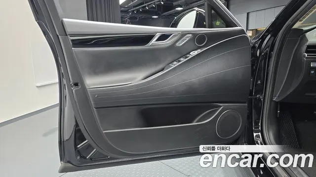 Genesis G80 RG3 — Фото автомобиля 12
