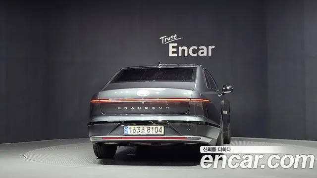 Hyundai Grandeur Grandeur (GN7) 2.5 Бензин 2WD — Фото автомобиля 4