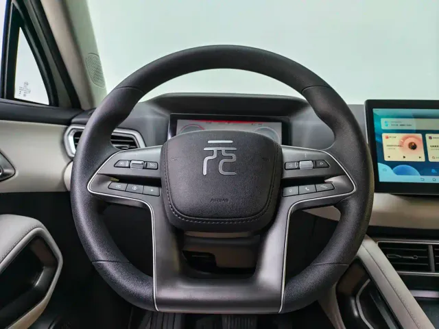 BYD Yuan UP — Фото автомобиля 15