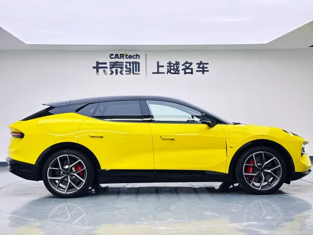 Lotus Eletre — Фото автомобиля 4
