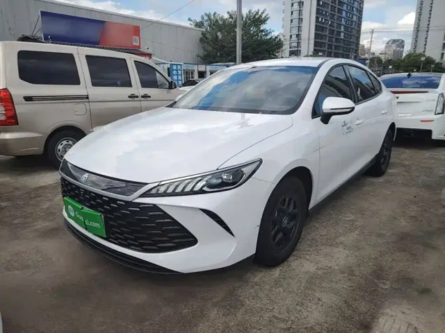 Фотография автомобиля — BYD Qin PLUS