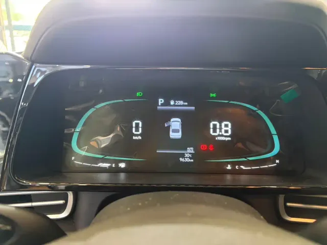 Hyundai Elantra — Фото автомобиля 8