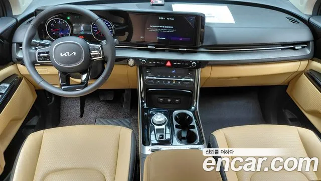 Kia Carnival Generation 4 — Фото автомобиля 10