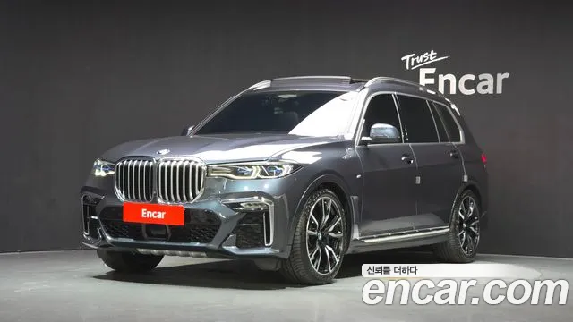 Фотография автомобиля — BMW X7 G07