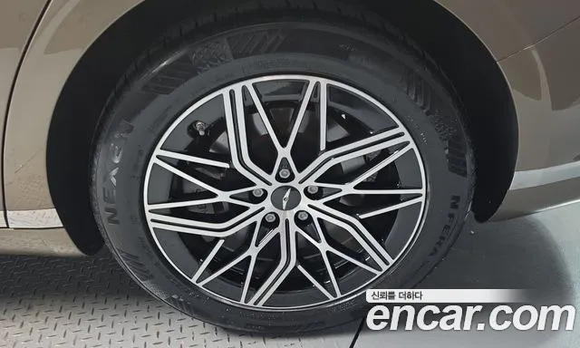 Genesis G90 RS4 — Фото автомобиля 6
