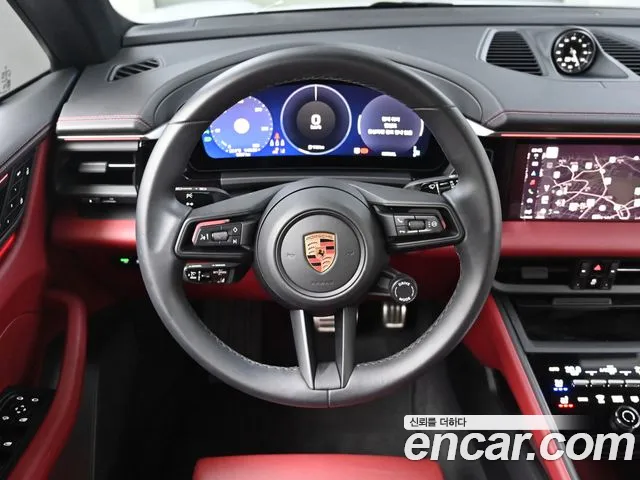 Porsche Macan Electric — Фото автомобиля 13