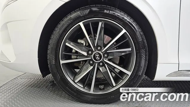 Hyundai Grandeur Новый Grandeur IG — Фото автомобиля 5