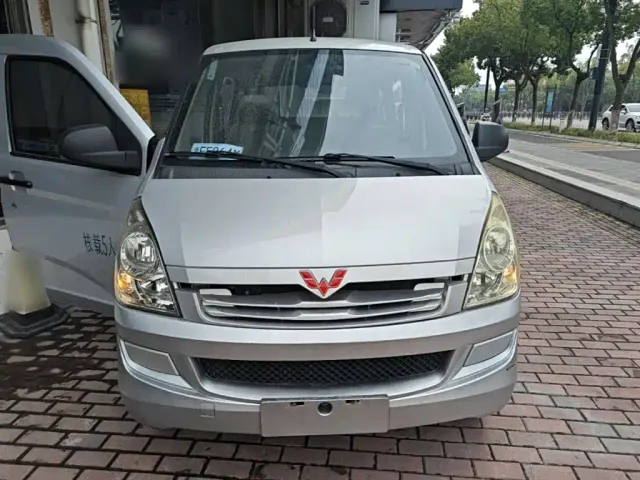 Wuling Rongguang S — Фото автомобиля 2