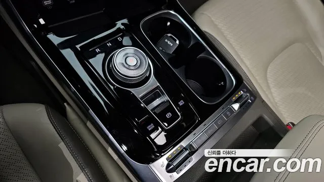 Kia Canival Carnival 4 поколение Дизель 9 мест Signature — Фото автомобиля 9