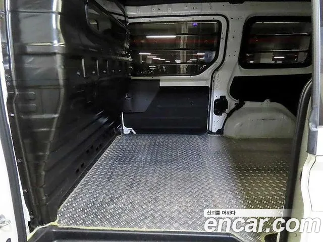 Hyundai Staria — Фото автомобиля 18