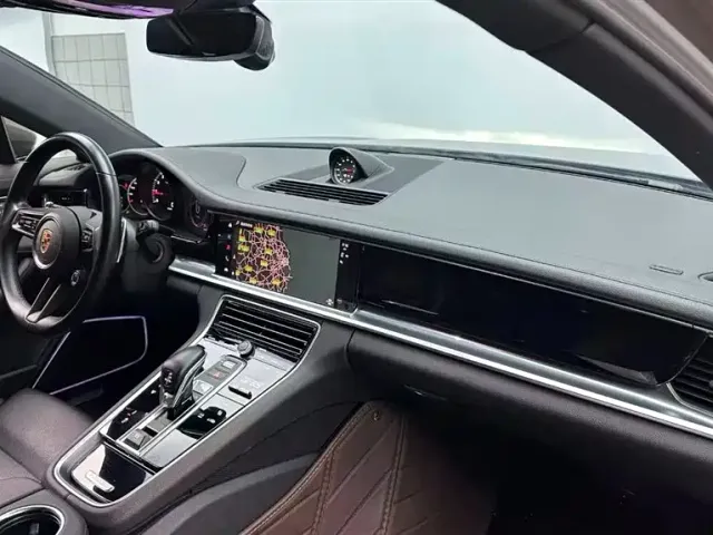 Porsche Panamera — Фото автомобиля 16