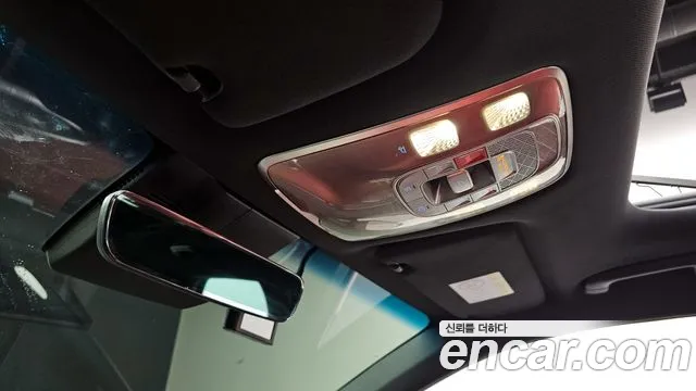 Genesis GV70 2.5T Бензин AWD — Фото автомобиля 18