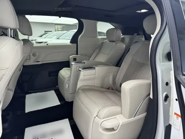 Toyota Granvia — Фото автомобиля 18