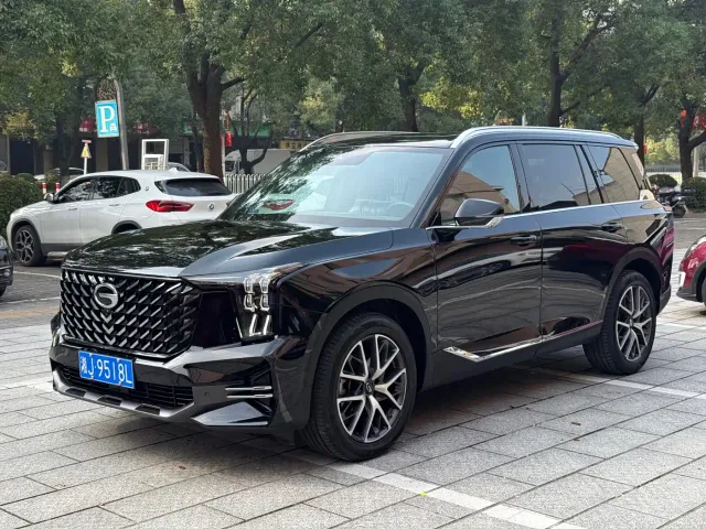 Фотография автомобиля — GAC Trumpchi GS8