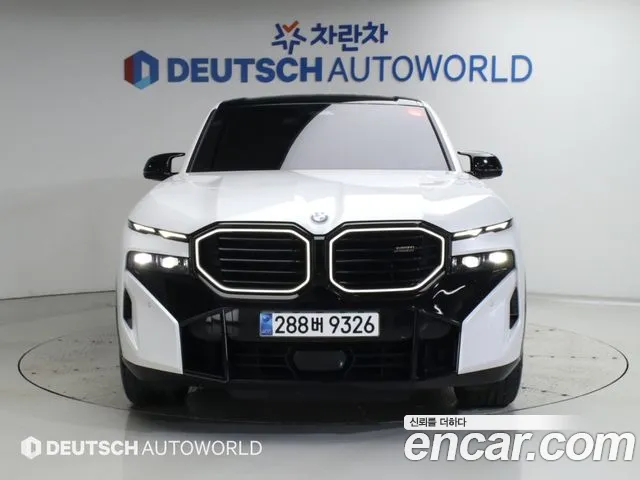 BMW XM G09 — Фото автомобиля 4