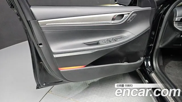 Hyundai Grandeur — Фото автомобиля 24