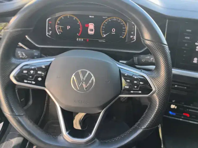 Volkswagen Passat — Фото автомобиля 14