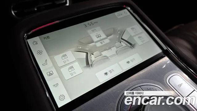 Genesis G90 Бензин 3.5 турбо AWD — Фото автомобиля 30