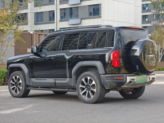 BYD FangChengBao Leopard 5 — Фото автомобиля 4