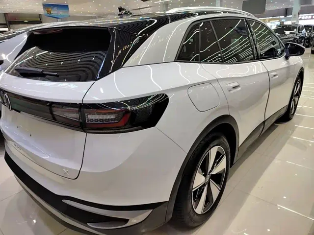 Volkswagen ID.4 X — Фото автомобиля 6