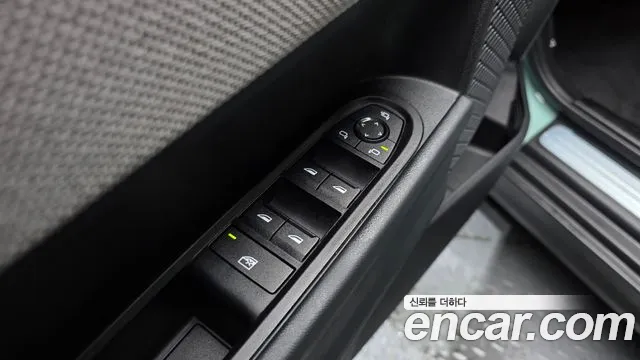 Mini Cooper — Фото автомобиля 24