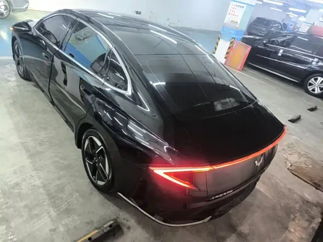 Wuling Starlight — Фото автомобиля 4