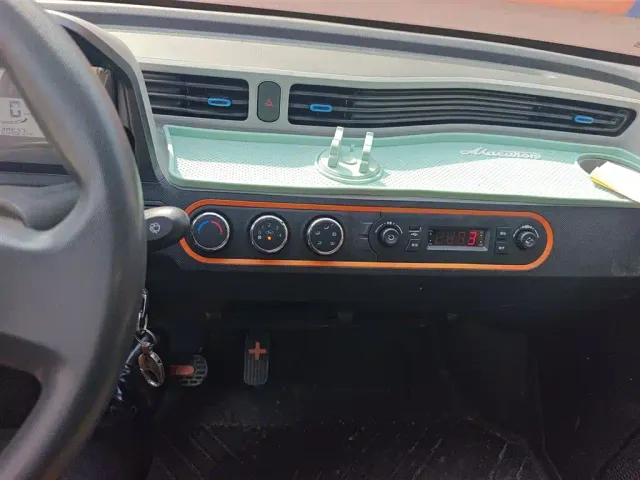 Wuling Hongguang Mini EV — Фото автомобиля 12