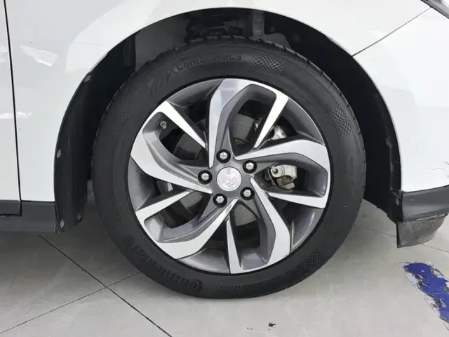 Buick Velite 6 — Фото автомобиля 6