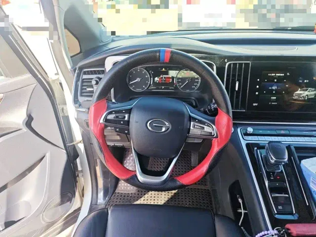GAC Trumpchi M8 — Фото автомобиля 11