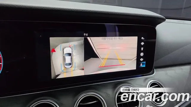 Mercedes-Benz E-Class — Фото автомобиля 14