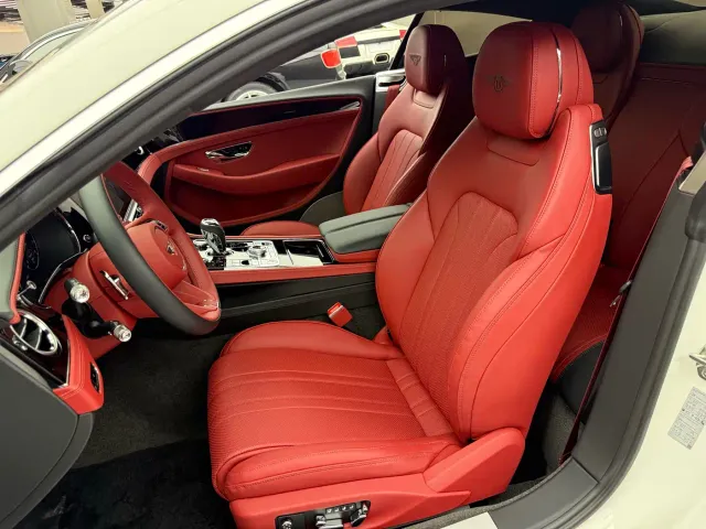 Bentley Continental — Фото автомобиля 9