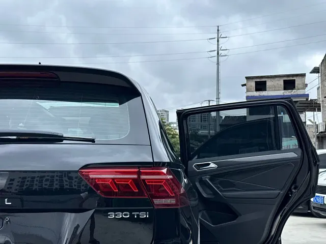 Volkswagen Tiguan L — Фото автомобиля 20