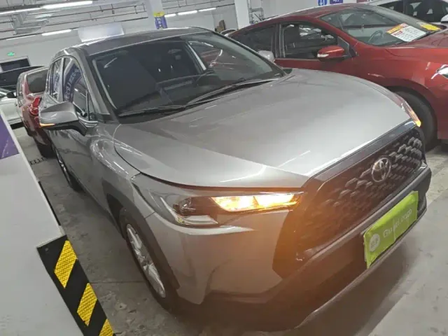 Toyota Corolla Cross — Фото автомобиля 3