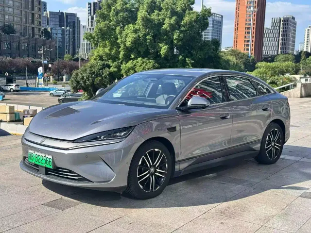 BYD Qin L — Фото автомобиля 7