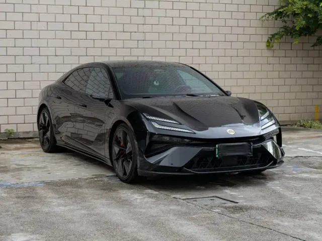 Lotus Emeya — Фото автомобиля 3