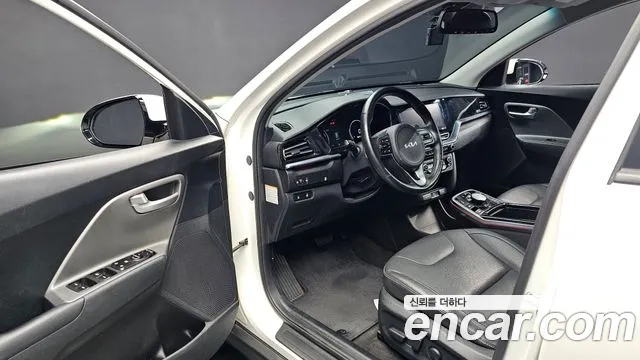 Kia Niro — Фото автомобиля 10