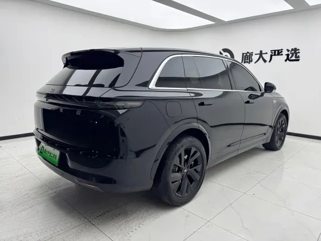 Li Auto L7 — Фото автомобиля 6
